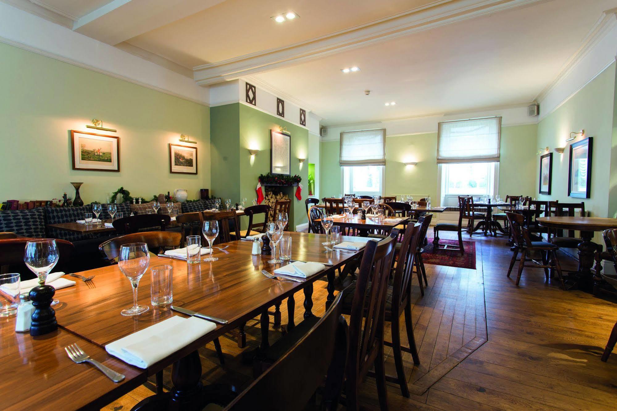 The Golden Lion At Settle Hotel Exterior photo